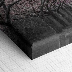 Λεπτομέρεια γωνίας του καμβά «Τούνελ από Ανθισμένες Κερασιές» — τυπωμένο πλαϊνό και ύφανση βαμβακερού καμβά
